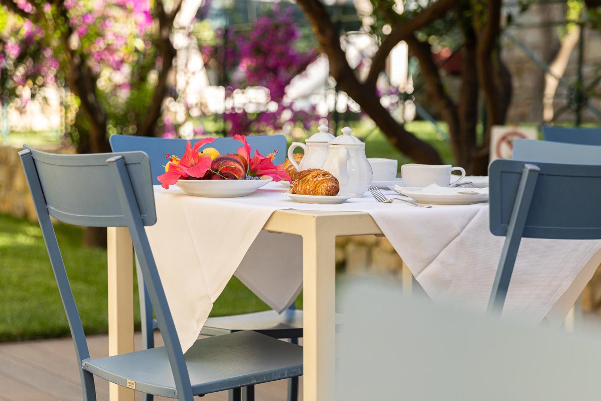 Hotel Villa Elisa & Spa Bordighera Exterior photo